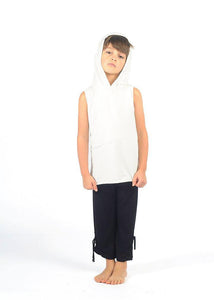 100% cotton white-off sleeveless hoodie, irregular with wide fit and a big hood to avoid de sun and annoying looks on a bad day. Unisex. Perfect to play outdoors, light, comfortable and very cool.