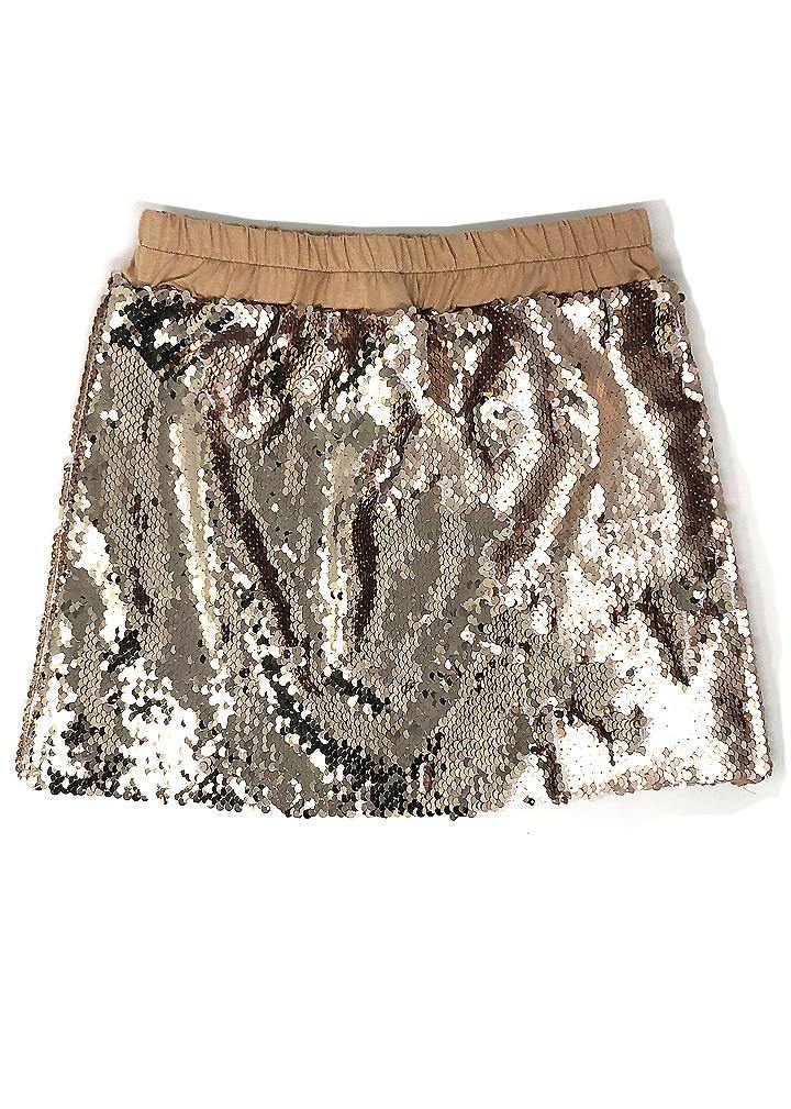 Short skirt in golden paillette, completely embroidered in golden sequins. The fun starts when you comb them with your hand for cool textures. Completely lined, elastic waistband. Modern, super glam, an unbeatable duo combined with the graffiti t-shirt.