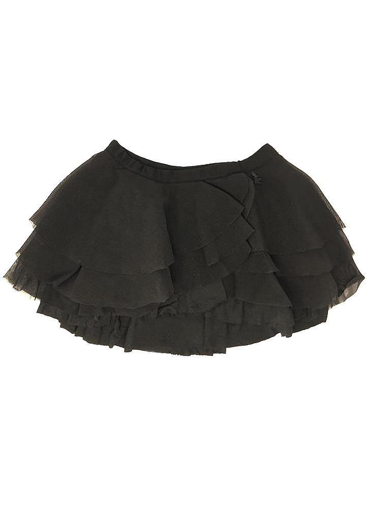 We love this super layered tulle skirt, pair it with her favourite t-shirt to create the perfect party look. Lined elastic waist, lots of light tulle and a super soft modal base between the skin and the tulle, to keep it itch-free and soft. Get ready to twirl. 2 to 10 years of age.